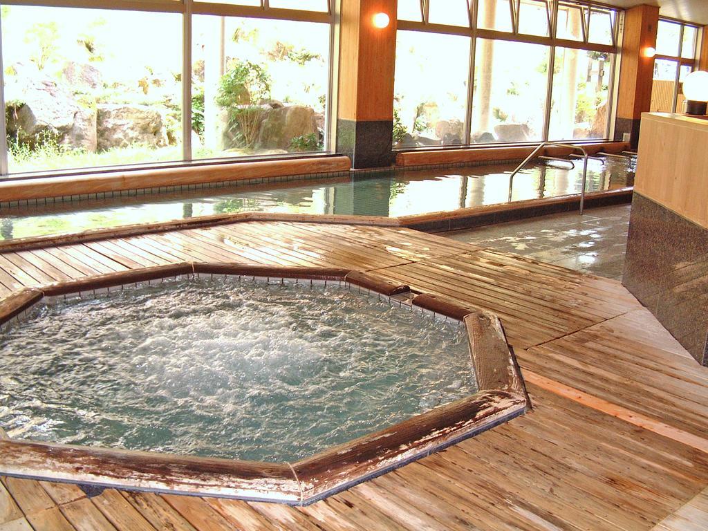 Kamiyu Onsen Club Hotel Uonuma Ngoại thất bức ảnh